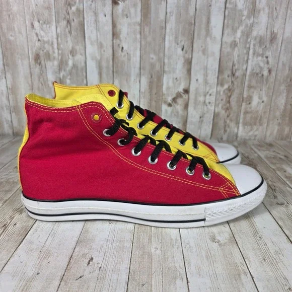 Converse Two Different Colored Shoes Converse Chuck Taylor All